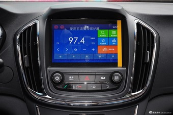 2015款宝骏560 1.8L手动精英型