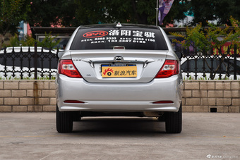 2015款比亚迪F3节能版1.5L手动豪华型