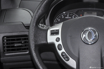 2015款东风风度MX6 2.0L CVT两驱梦想版