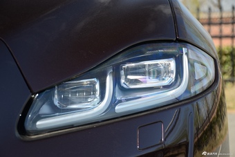 2016款捷豹XJL 2.0T自动两驱典雅商务版