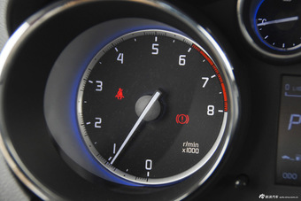 2016款CS35 1.6L自动尊贵型国IV