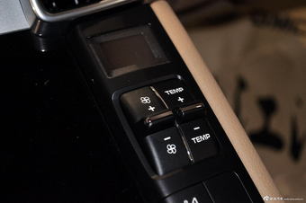 2010款保时捷 Panamera 4S 4.8L