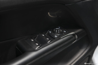 2014款林肯MKC 2.0T自动两驱尊雅版