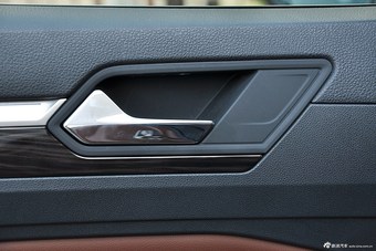 2015款凌渡1.8T自动豪华型330