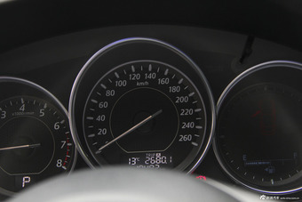 2015款阿特兹2.0L自动蓝天尊贵版