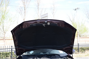 2016款捷豹XJL 2.0T自动两驱典雅商务版