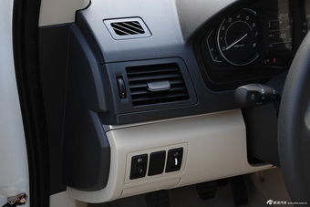 2015款绅宝D20三厢1.3L手动乐活版