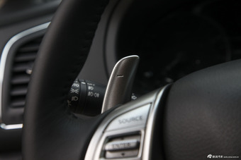 2015款天籁2.5L自动XL-NAVI Tech欧冠智享版