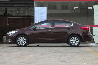 2015款起亚K3 1.6L自动DLX