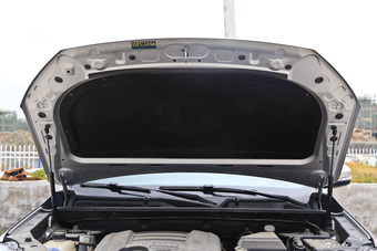 2014款长安CS75 1.8T自动尊贵型国5