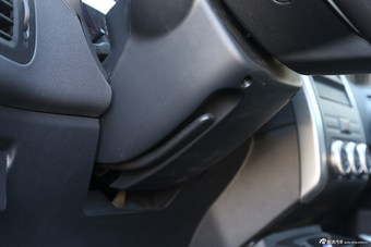 2015款东风风度MX6 2.0L CVT四驱UPR