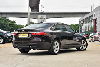 2015款捷豹XF 3.0自动SC R-Sport 风华版