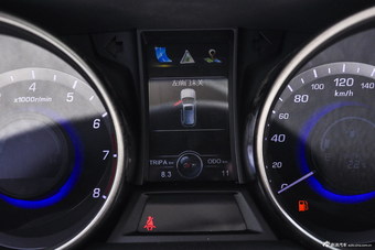 2016款长安CS75 2.0L手动领先型国5