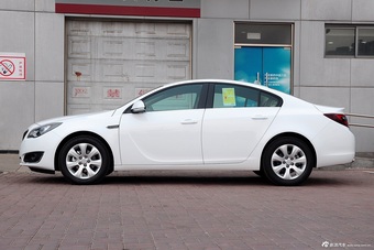 2015款君威2.0L自动领先时尚型