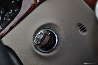 2014款唯雅诺3.5L卓越版