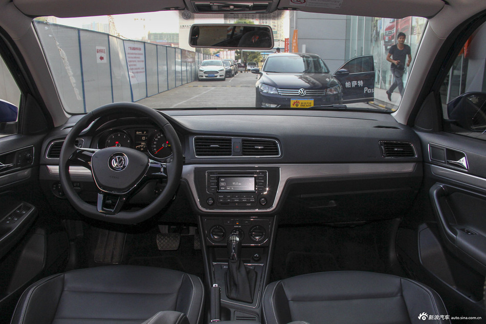 2015款朗行230TSI 1.4T手动舒适版