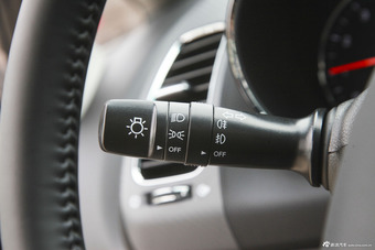 2015款起亚K3 1.6L自动DLX