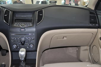 2013款奔腾B50 1.6L手动舒适型