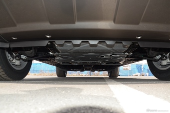 2016款揽胜3.0L V6 SC VOGUE加长版