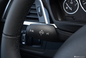 2016款宝马3系 1.6T自动316Li时尚型