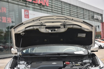 2015款奇骏2.5L自动XL四驱领先MAX版