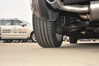 2016款沃尔沃V40 2.0T自动 T4 智雅版