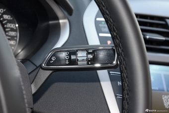 2017款林肯MKZ 2.0T自动尊雅版