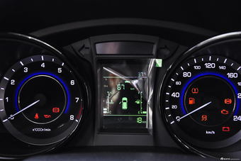 2016款长安CS15 1.5L手动豪华版