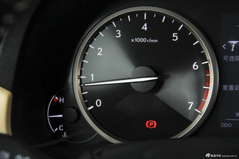 2015款雷克萨斯NX 2.0L自动200全驱锋尚版