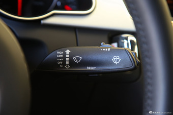 2016款改款奥迪A5 2.0T自动cabriolet 45TFSI进取型