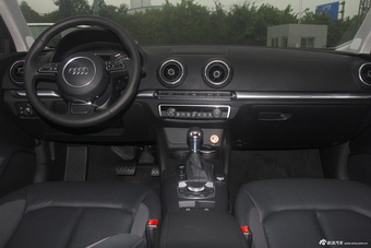 2015款奥迪A3 Limousine 1.8T自动40TFSI舒适型