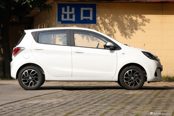 2015款奔奔1.4L自动IMT尊贵型国5