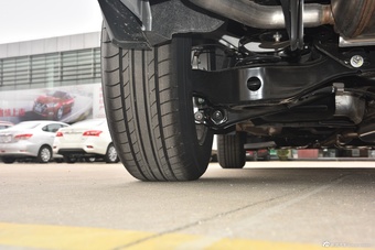 2015款楼兰 2.5L自动XL两驱智尚版