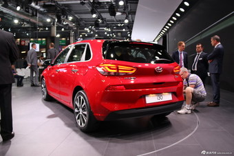 谁再说我不运动我跟谁急 现代全新i30