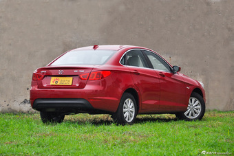 2014款绅宝D50 1.5L手动标准版