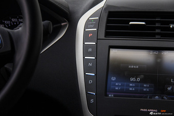 2016款林肯MKZ 2.0T自动尊雅版