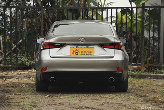2015款雷克萨斯IS 2.0T自动200t F SPORT