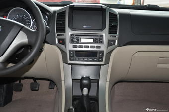 2012款奥轩G5 2.4L手动精英版四驱