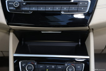 2015款宝马2系Active Tourer 218i 运动设计套装