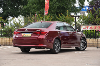 2015款皇冠2.0T自动尊享版