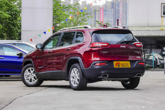 2016款自由光2.4L自动领先版