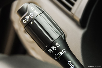 2016款观致3三厢1.6L手动致享型