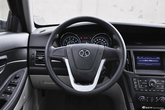 2014款绅宝D50 1.5L手动标准版