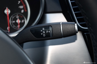 2015款奔驰GLE级 320 3.0T自动运动SUV