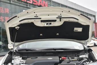 2014款奇骏2.5L自动XL ITS四驱豪华版