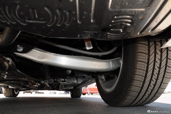 2015款君威2.0T自动GS燃情运动版