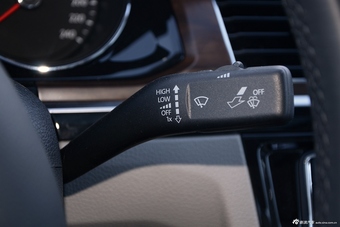 2016款宝来1.4T自动豪华型230TSI