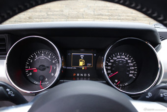 2015款野马 2.3T 50周年纪念版