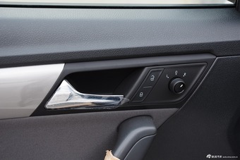 2013款朗行1.6L手动风尚型