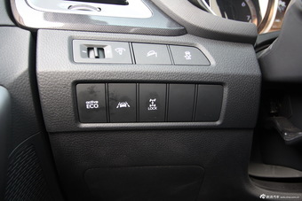 2013款全新胜达2.0T自动四驱TOP 7座